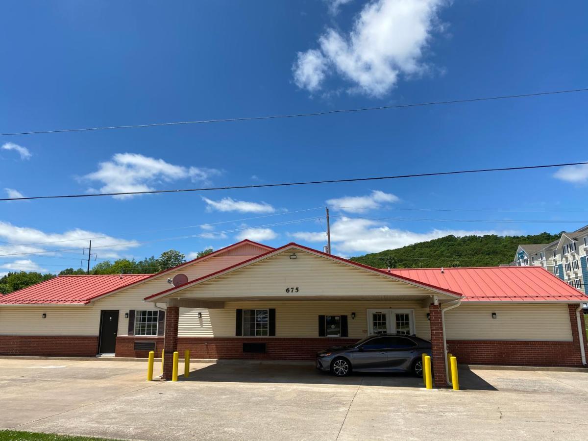 Regency 7 Motel Fayetteville Exterior photo